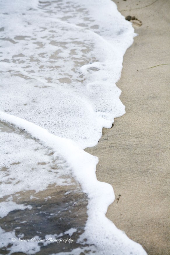 footprints getting washed away
