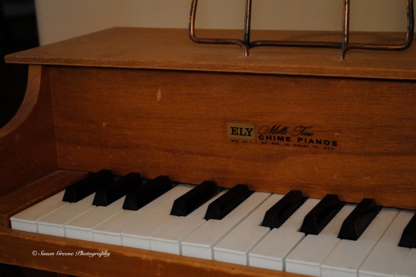 diffused flash kid piano