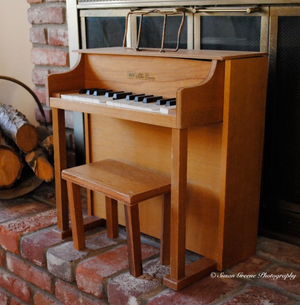 kid piano diffused flash